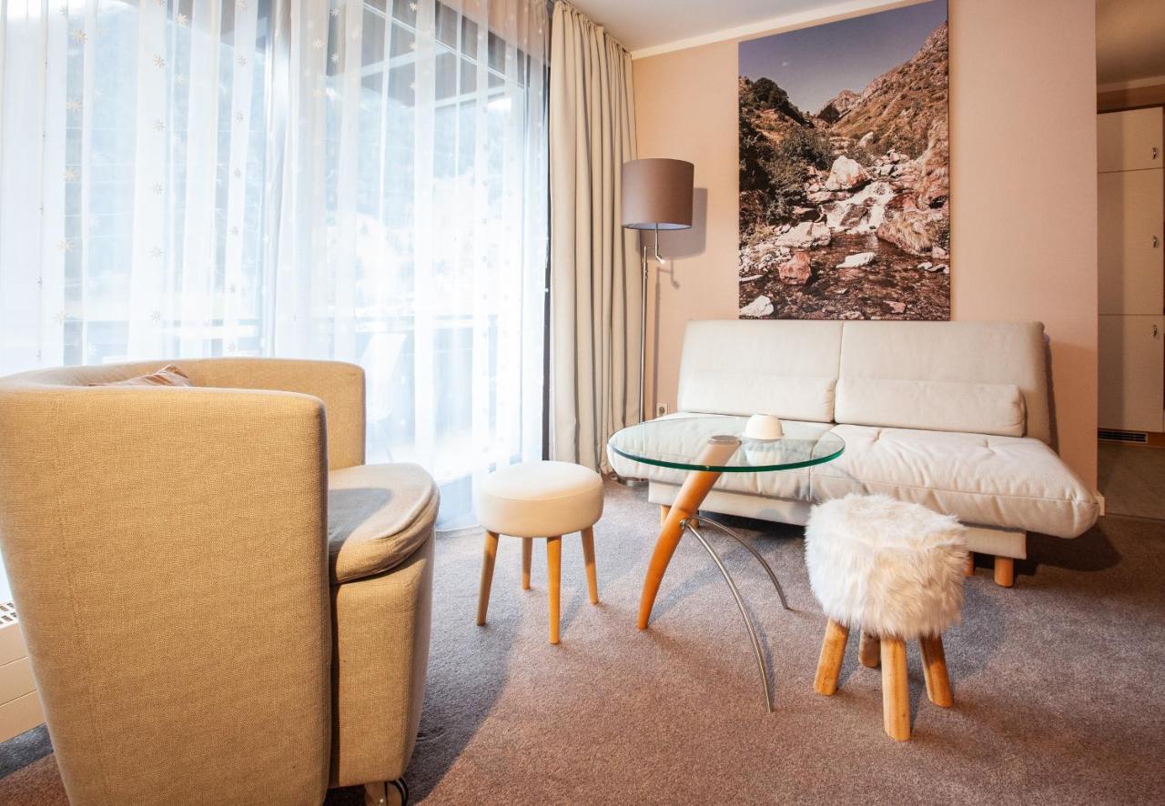 Haus 4 Montafon By Pferd Auf Wolke Apartman Gaschurn Kültér fotó