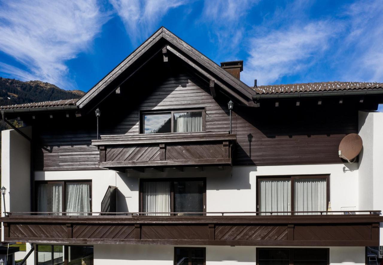 Haus 4 Montafon By Pferd Auf Wolke Apartman Gaschurn Kültér fotó